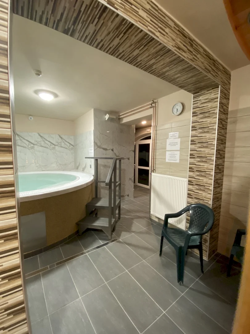 Royal Hotel – 9. kép