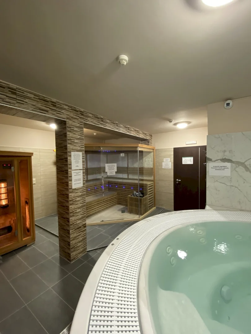 Royal Hotel – 7. kép