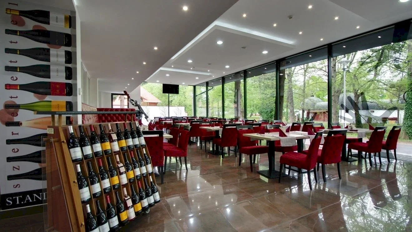 Aqua Hotel Gyula