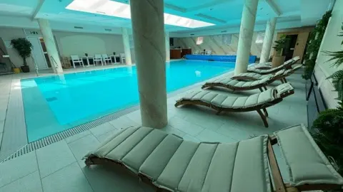 Hotel Kiss – 4. kép
