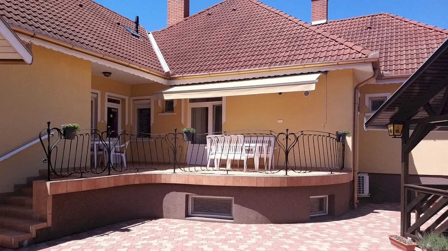 Garden Apartmanház