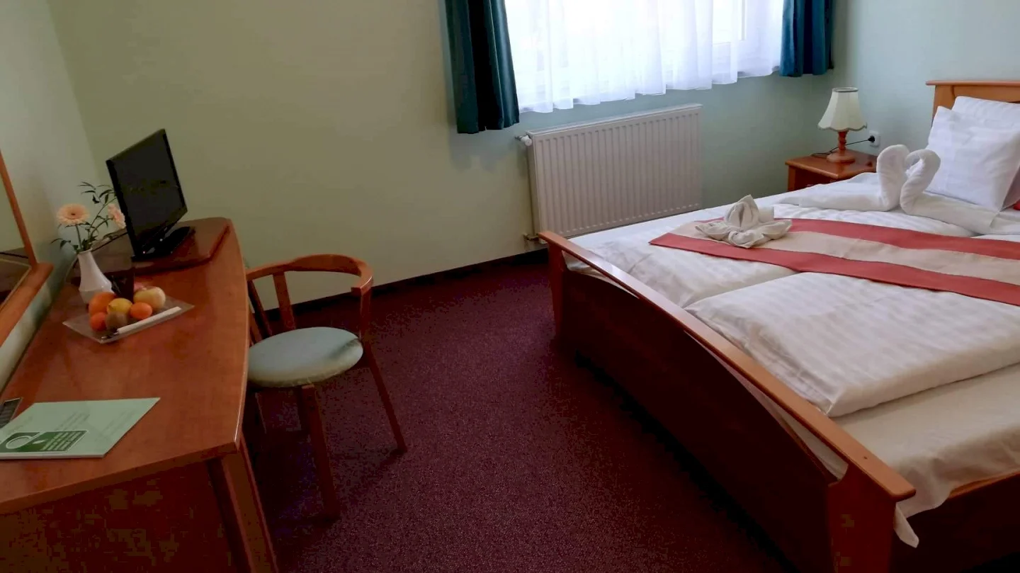 Gosztola Gyöngye-az erdő szállodája – 10. kép