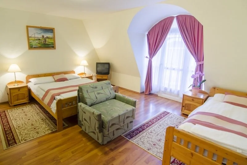 Gosztola Gyöngye-az erdő szállodája – 16. kép
