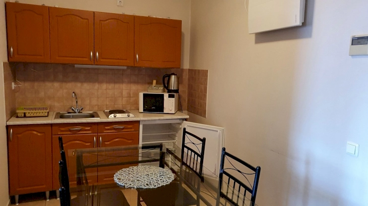 Erkélyes 2 szobás apartman – 4. kép