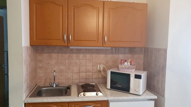 Erkélyes nagy apartman  – 6. kép