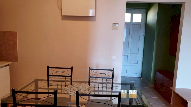 Erkélyes 2 szobás apartman – 6. kép