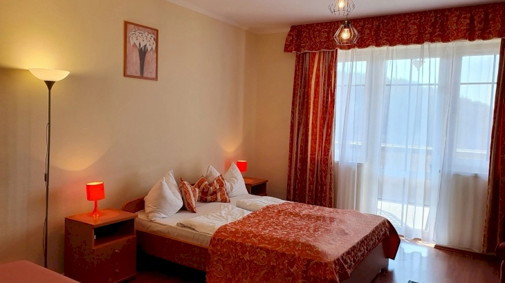 Egy szobás apartman, erkélyes – 3. kép