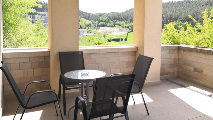 Teraszos nagy apartman – 1. kép