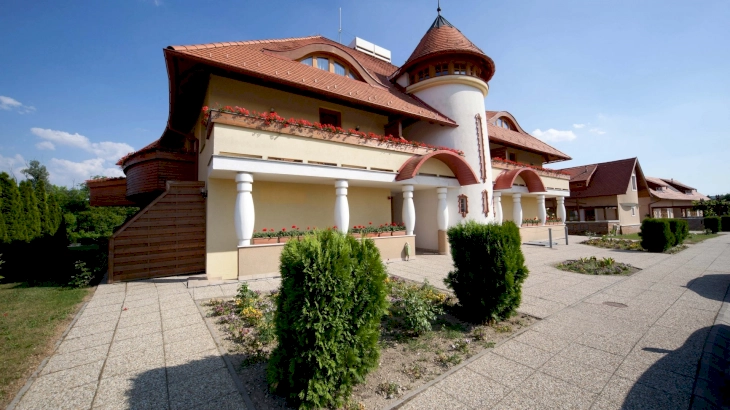 Standard kétágyas balkonos szoba a Hertelendy Házban – 12. kép